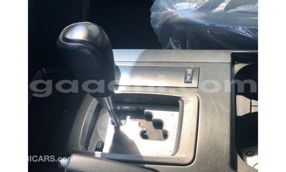 ይግዙ Imported Toyota Land Cruiser ነጭ መኪና በ Import - Dubai በ ሶማሊያ ይግዙ Imported Toyota Land Cruiser ነጭ መኪና በ Import - Dubai በ ሶማሊያ