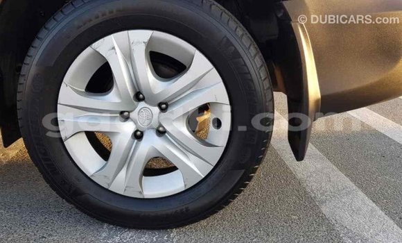 اشتري Imported Toyota RAV4 أحمر سيارة في Import - Dubai في الصومال اشتري Imported Toyota RAV4 أحمر سيارة في Import - Dubai في الصومال