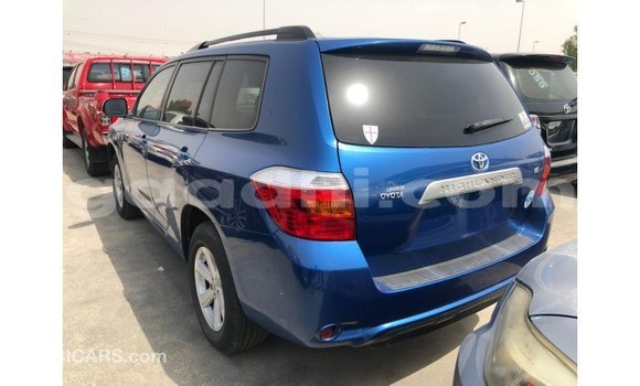 Acheter Import Voiture Toyota Highlander Bleu à Import - Dubai, Somalie Acheter Import Voiture Toyota Highlander Bleu à Import - Dubai, Somalie