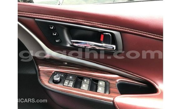 Acheter Import Voiture Toyota Harrier Noir à Import - Dubai, Somalie Acheter Import Voiture Toyota Harrier Noir à Import - Dubai, Somalie