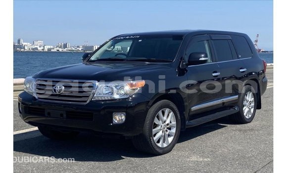 Nunua Imported Toyota Land Cruiser Nyeusi Gari ndani ya Import - Dubai nchini Somalia Nunua Imported Toyota Land Cruiser Nyeusi Gari ndani ya Import - Dubai nchini Somalia