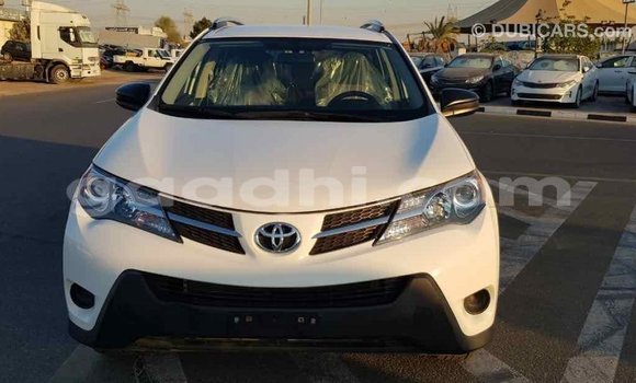 ይግዙ Imported Toyota RAV4 ነጭ መኪና በ Import - Dubai በ ሶማሊያ ይግዙ Imported Toyota RAV4 ነጭ መኪና በ Import - Dubai በ ሶማሊያ