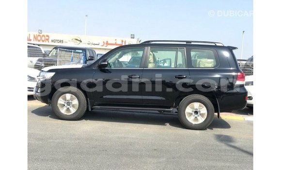 Nunua Imported Toyota Land Cruiser Nyeusi Gari ndani ya Import - Dubai nchini Somalia Nunua Imported Toyota Land Cruiser Nyeusi Gari ndani ya Import - Dubai nchini Somalia