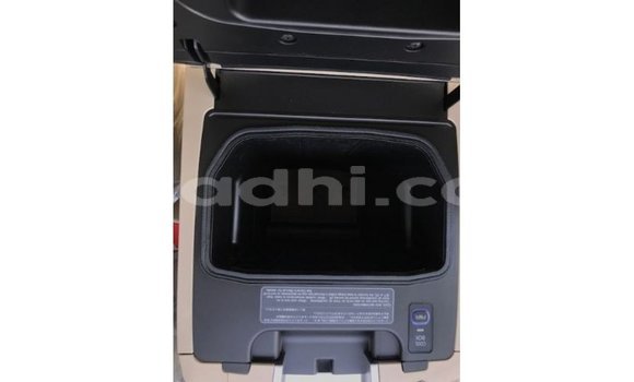 Nunua Imported Toyota Land Cruiser Nyeusi Gari ndani ya Import - Dubai nchini Somalia Nunua Imported Toyota Land Cruiser Nyeusi Gari ndani ya Import - Dubai nchini Somalia