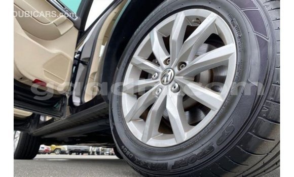 Acheter Import Voiture Volkswagen Touareg Autre à Import - Dubai, Somalie Acheter Import Voiture Volkswagen Touareg Autre à Import - Dubai, Somalie