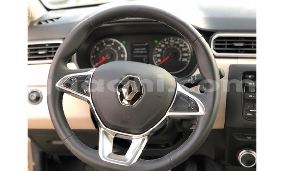 اشتري Imported Renault Duster اللون البيج سيارة في Import - Dubai في الصومال اشتري Imported Renault Duster اللون البيج سيارة في Import - Dubai في الصومال