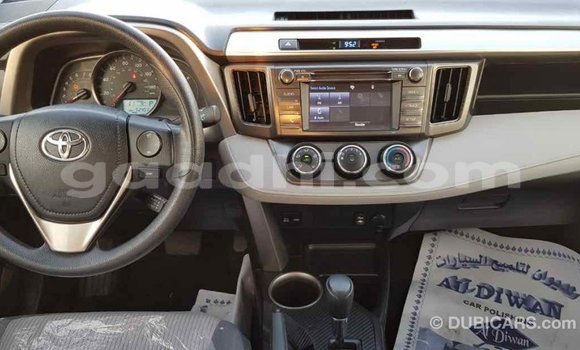 ይግዙ Imported Toyota RAV4 ነጭ መኪና በ Import - Dubai በ ሶማሊያ ይግዙ Imported Toyota RAV4 ነጭ መኪና በ Import - Dubai በ ሶማሊያ