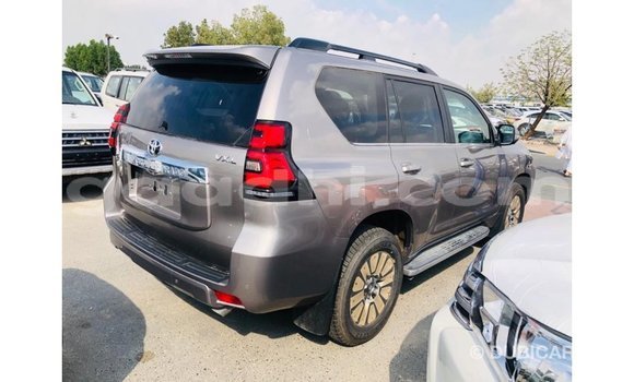 Nunua Imported Toyota Prado Brown Gari ndani ya Import - Dubai nchini Somalia Nunua Imported Toyota Prado Brown Gari ndani ya Import - Dubai nchini Somalia
