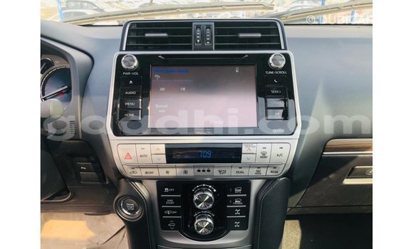 Nunua Imported Toyota Prado Brown Gari ndani ya Import - Dubai nchini Somalia Nunua Imported Toyota Prado Brown Gari ndani ya Import - Dubai nchini Somalia