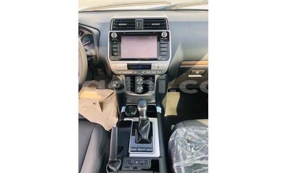 Nunua Imported Toyota Prado Brown Gari ndani ya Import - Dubai nchini Somalia Nunua Imported Toyota Prado Brown Gari ndani ya Import - Dubai nchini Somalia