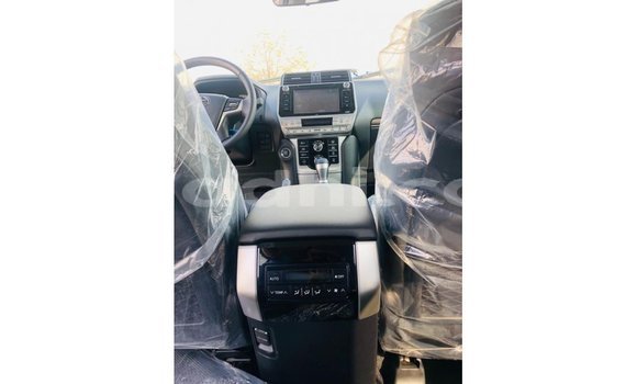 Nunua Imported Toyota Prado Brown Gari ndani ya Import - Dubai nchini Somalia Nunua Imported Toyota Prado Brown Gari ndani ya Import - Dubai nchini Somalia