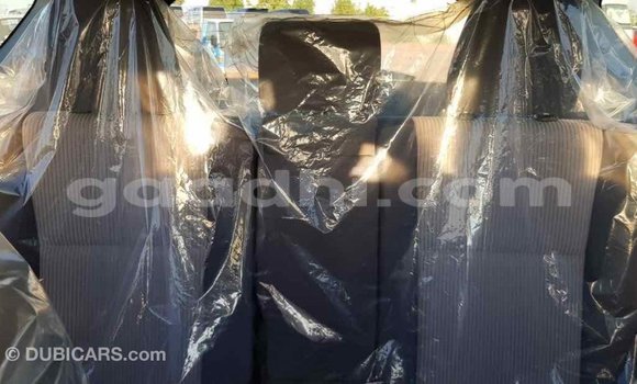 ይግዙ Imported Toyota RAV4 ነጭ መኪና በ Import - Dubai በ ሶማሊያ ይግዙ Imported Toyota RAV4 ነጭ መኪና በ Import - Dubai በ ሶማሊያ