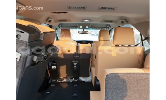 Acheter Import Voiture Toyota Fortuner Autre à Import - Dubai, Somalie Acheter Import Voiture Toyota Fortuner Autre à Import - Dubai, Somalie
