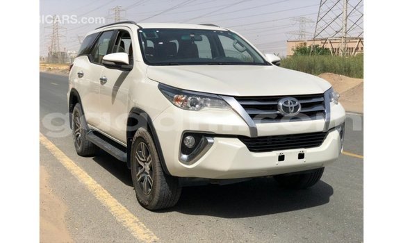 Buy Import Toyota Fortuner White Car in Import - Dubai in Somalia Buy Import Toyota Fortuner White Car in Import - Dubai in Somalia