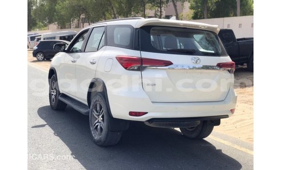 Buy Import Toyota Fortuner White Car in Import - Dubai in Somalia Buy Import Toyota Fortuner White Car in Import - Dubai in Somalia