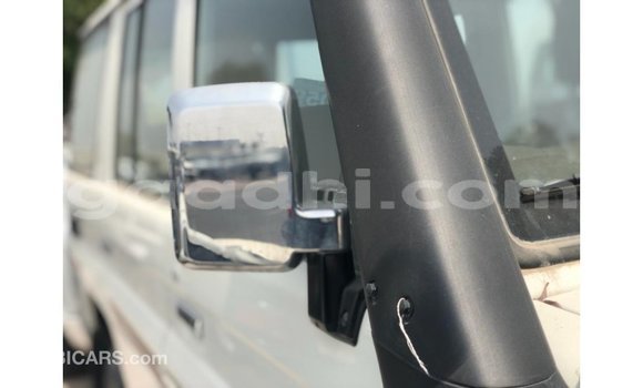 Nunua Imported Toyota Land Cruiser Nyingine Gari ndani ya Import - Dubai nchini Somalia Nunua Imported Toyota Land Cruiser Nyingine Gari ndani ya Import - Dubai nchini Somalia