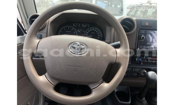 Nunua Imported Toyota Land Cruiser Nyingine Gari ndani ya Import - Dubai nchini Somalia Nunua Imported Toyota Land Cruiser Nyingine Gari ndani ya Import - Dubai nchini Somalia