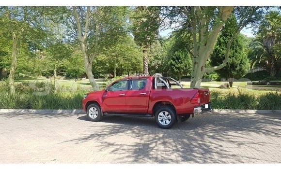 Buy Used Toyota Hilux Red Car in Mogadishu in Somalia Buy Used Toyota Hilux Red Car in Mogadishu in Somalia