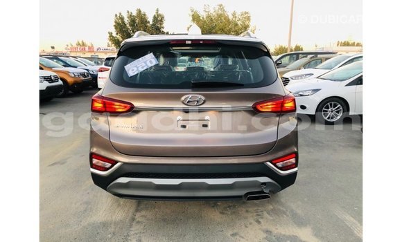 Imported Hyundai Santa Fe Brown Makiinaa iti Import - Dubai keessatti Somalia keessatti Imported Hyundai Santa Fe Brown Makiinaa iti Import - Dubai keessatti Somalia keessatti
