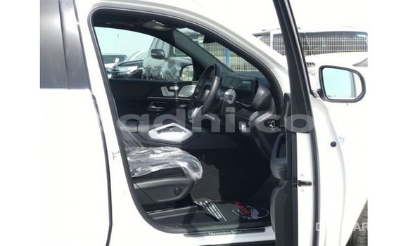 Acheter Import Voiture Mercedes-Benz GLE Blanc à Import - Dubai, Somalie Acheter Import Voiture Mercedes-Benz GLE Blanc à Import - Dubai, Somalie