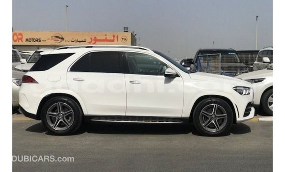 Acheter Import Voiture Mercedes-Benz GLE Blanc à Import - Dubai, Somalie Acheter Import Voiture Mercedes-Benz GLE Blanc à Import - Dubai, Somalie