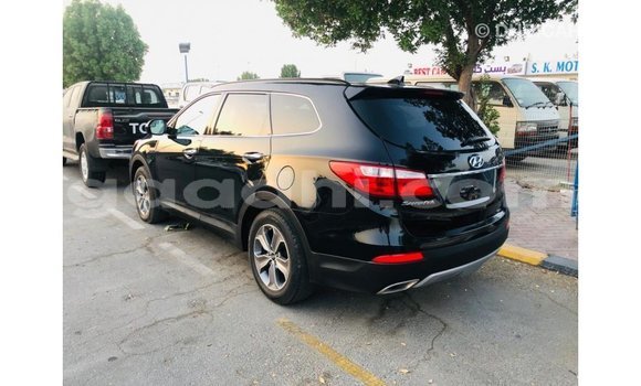 Nunua Imported Hyundai Santa Fe Nyeusi Gari ndani ya Import - Dubai nchini Somalia Nunua Imported Hyundai Santa Fe Nyeusi Gari ndani ya Import - Dubai nchini Somalia