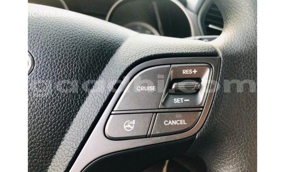 Nunua Imported Hyundai Santa Fe Nyeusi Gari ndani ya Import - Dubai nchini Somalia Nunua Imported Hyundai Santa Fe Nyeusi Gari ndani ya Import - Dubai nchini Somalia