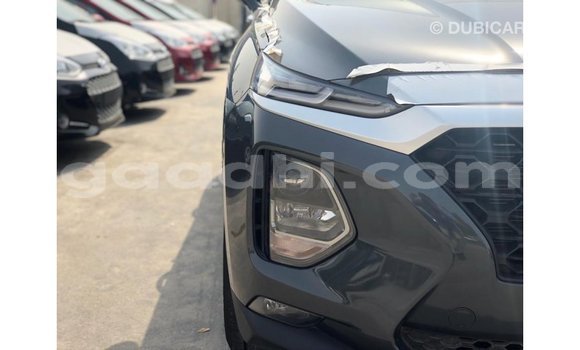 Nunua Imported Hyundai Santa Fe Kijani Gari ndani ya Import - Dubai nchini Somalia Nunua Imported Hyundai Santa Fe Kijani Gari ndani ya Import - Dubai nchini Somalia