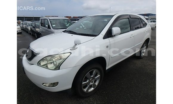 اشتري Imported Toyota Harrier أبيض سيارة في Import - Dubai في الصومال اشتري Imported Toyota Harrier أبيض سيارة في Import - Dubai في الصومال