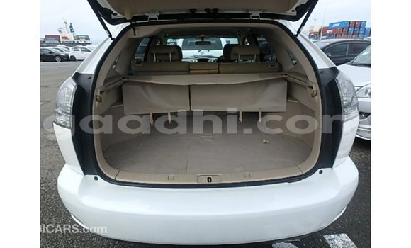 اشتري Imported Toyota Harrier أبيض سيارة في Import - Dubai في الصومال اشتري Imported Toyota Harrier أبيض سيارة في Import - Dubai في الصومال