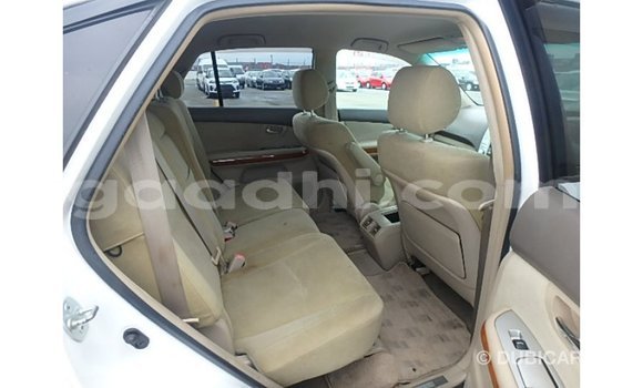اشتري Imported Toyota Harrier أبيض سيارة في Import - Dubai في الصومال اشتري Imported Toyota Harrier أبيض سيارة في Import - Dubai في الصومال