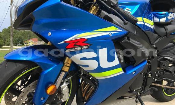 Nunua Ilio tumika Suzuki GSX–R Bluu Bike ndani ya Bal'ad nchini Hirani Nunua Ilio tumika Suzuki GSX–R Bluu Bike ndani ya Bal'ad nchini Hirani