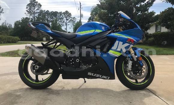 Nunua Ilio tumika Suzuki GSX–R Bluu Bike ndani ya Bal'ad nchini Hirani Nunua Ilio tumika Suzuki GSX–R Bluu Bike ndani ya Bal'ad nchini Hirani