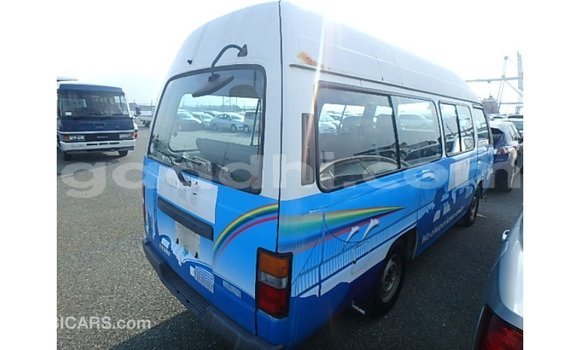 Buy Import Nissan Caravan White Car in Import - Dubai in Somalia Buy Import Nissan Caravan White Car in Import - Dubai in Somalia