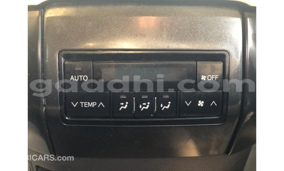 اشتري Imported Toyota Prado أبيض سيارة في Import - Dubai في الصومال اشتري Imported Toyota Prado أبيض سيارة في Import - Dubai في الصومال