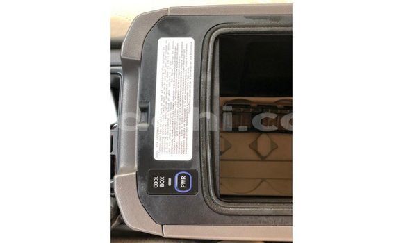 اشتري Imported Toyota Prado أبيض سيارة في Import - Dubai في الصومال اشتري Imported Toyota Prado أبيض سيارة في Import - Dubai في الصومال