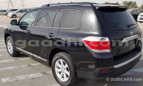 اشتري Imported Toyota Highlander أسود سيارة في Import - Dubai في الصومال اشتري Imported Toyota Highlander أسود سيارة في Import - Dubai في الصومال