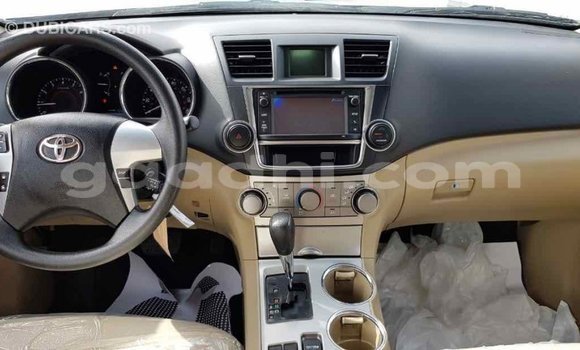 اشتري Imported Toyota Highlander أسود سيارة في Import - Dubai في الصومال اشتري Imported Toyota Highlander أسود سيارة في Import - Dubai في الصومال