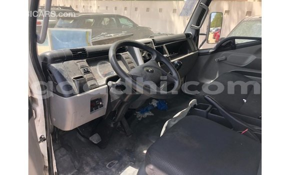 اشتري Imported Mitsubishi i أبيض سيارة في Import - Dubai في الصومال اشتري Imported Mitsubishi i أبيض سيارة في Import - Dubai في الصومال