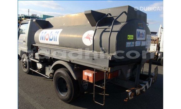 اشتري Imported Toyota Dyna آخر شاحنة في Import - Dubai في الصومال اشتري Imported Toyota Dyna آخر شاحنة في Import - Dubai في الصومال