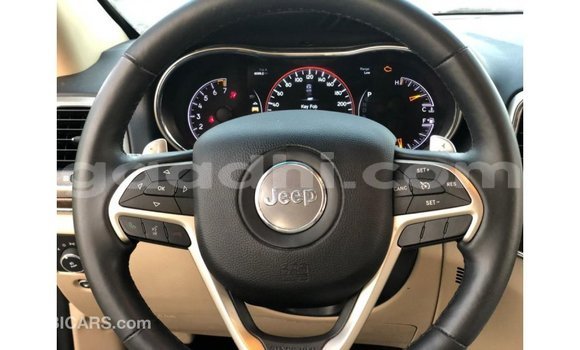 Nunua Imported Jeep Grand Cherokee Nyeusi Gari ndani ya Import - Dubai nchini Somalia Nunua Imported Jeep Grand Cherokee Nyeusi Gari ndani ya Import - Dubai nchini Somalia