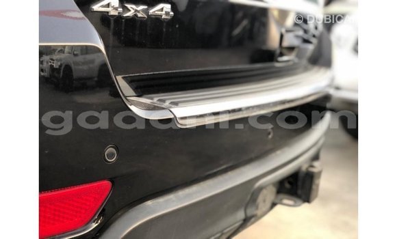 Nunua Imported Jeep Grand Cherokee Nyeusi Gari ndani ya Import - Dubai nchini Somalia Nunua Imported Jeep Grand Cherokee Nyeusi Gari ndani ya Import - Dubai nchini Somalia