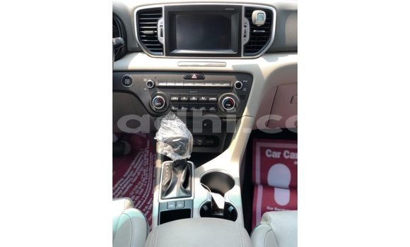 اشتري Imported Kia Sportage آخر سيارة في Import - Dubai في الصومال اشتري Imported Kia Sportage آخر سيارة في Import - Dubai في الصومال
