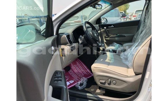 اشتري Imported Kia Sportage آخر سيارة في Import - Dubai في الصومال اشتري Imported Kia Sportage آخر سيارة في Import - Dubai في الصومال
