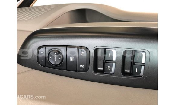 اشتري Imported Kia Sportage آخر سيارة في Import - Dubai في الصومال اشتري Imported Kia Sportage آخر سيارة في Import - Dubai في الصومال