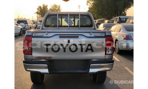 اشتري Imported Toyota Hilux آخر سيارة في Import - Dubai في الصومال اشتري Imported Toyota Hilux آخر سيارة في Import - Dubai في الصومال