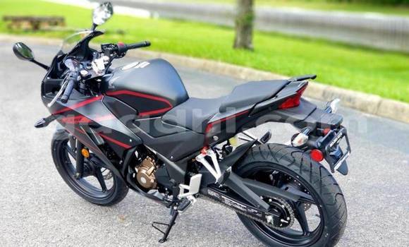 Buy Used Honda CBR Black Bike in Bardhere in Gedo Buy Used Honda CBR Black Bike in Bardhere in Gedo