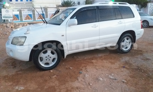 ይግዙ አዲስ Toyota Kluger ነጭ መኪና በ Garowe በ Nugal ይግዙ አዲስ Toyota Kluger ነጭ መኪና በ Garowe በ Nugal