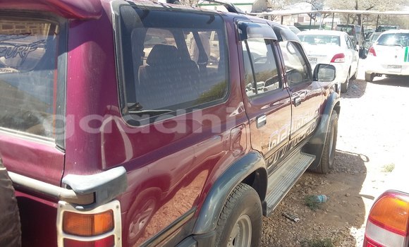 Acheter Occasion Voiture Toyota Surf Rouge à Hargeysa, Somaliland Acheter Occasion Voiture Toyota Surf Rouge à Hargeysa, Somaliland