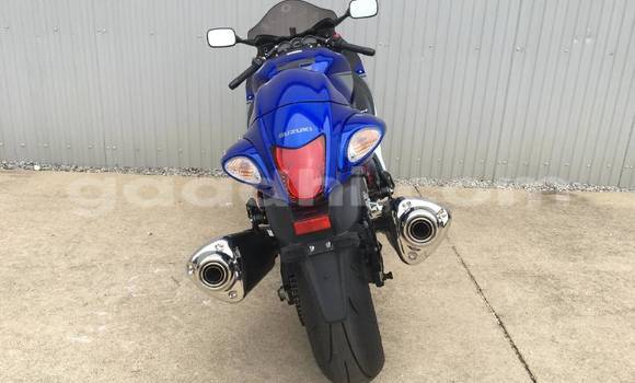 Buy Import Suzuki HAYABUSA Blue Bike in Bandarmu'ayo in Bari Buy Import Suzuki HAYABUSA Blue Bike in Bandarmu'ayo in Bari
